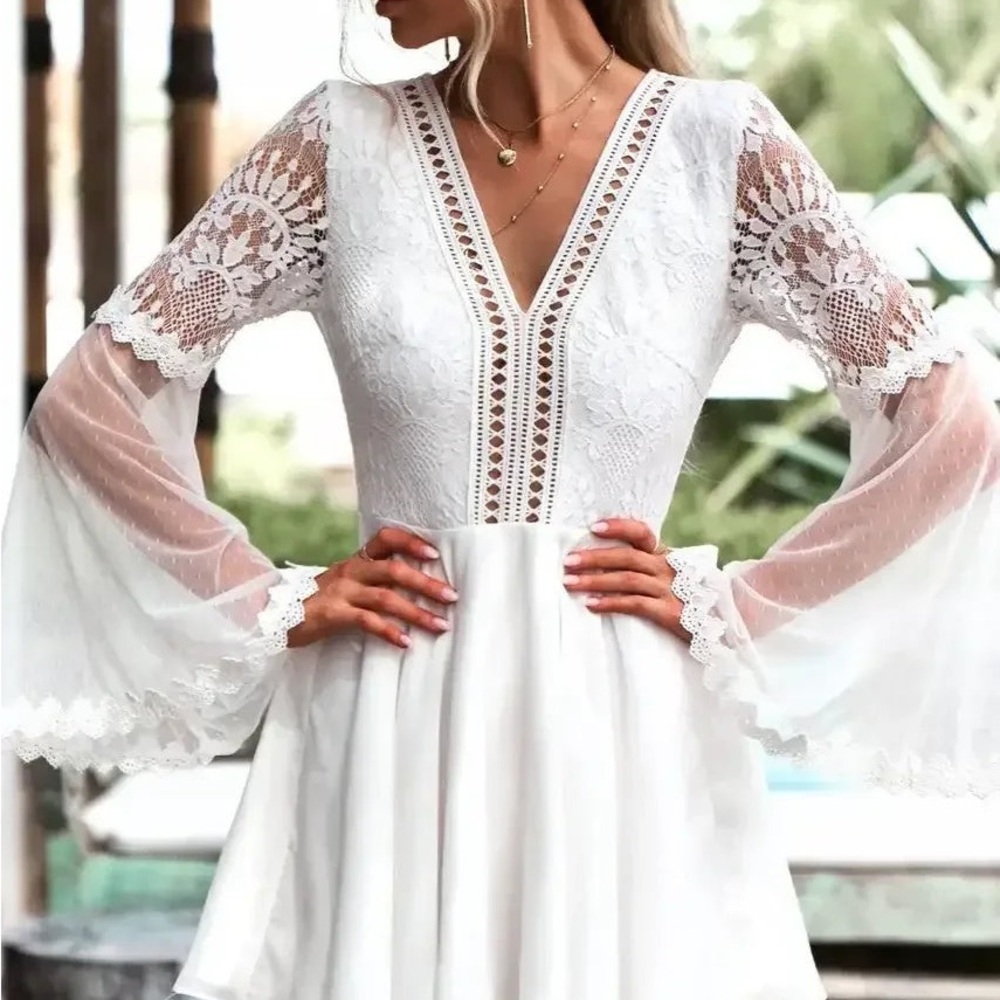 Absolute Gorgeous Elegant two sisters White Lace Mini Dress